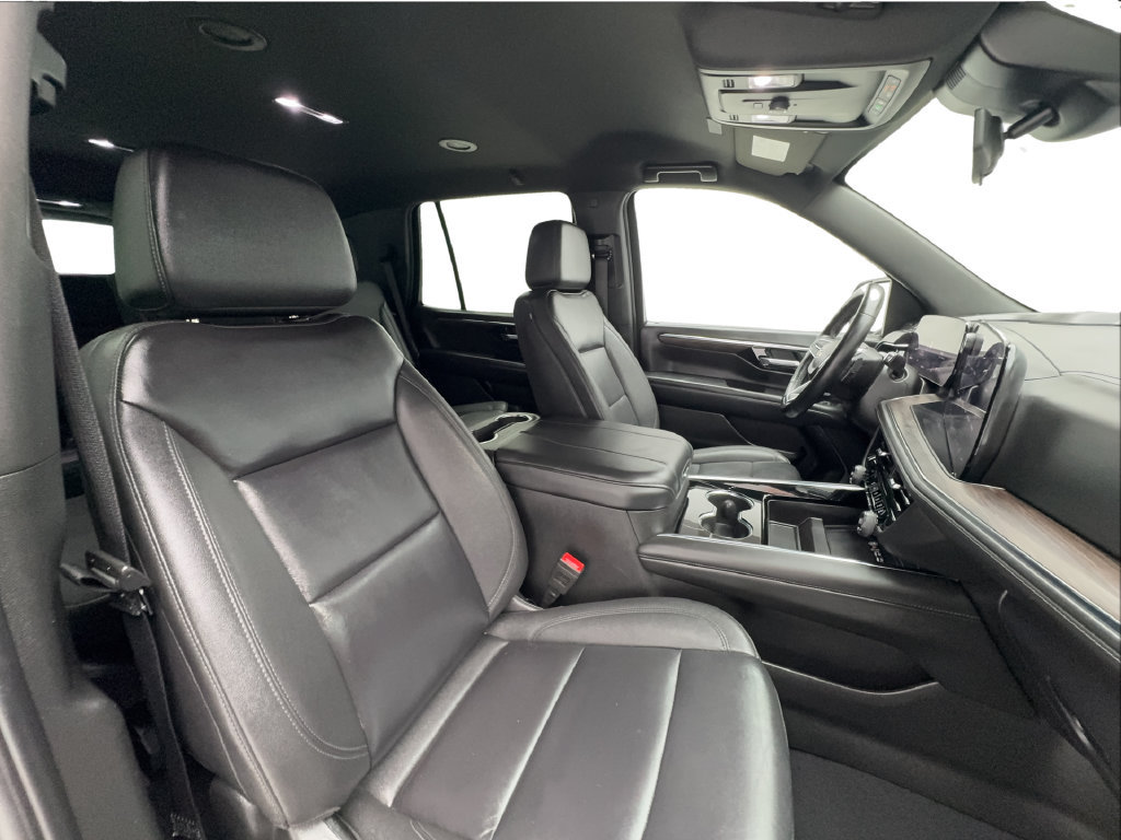 Used 2025 Chevrolet Tahoe LT RWD image 39