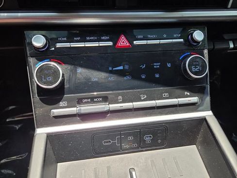 Used 2024 Hyundai Santa Fe SEL FWD image 25