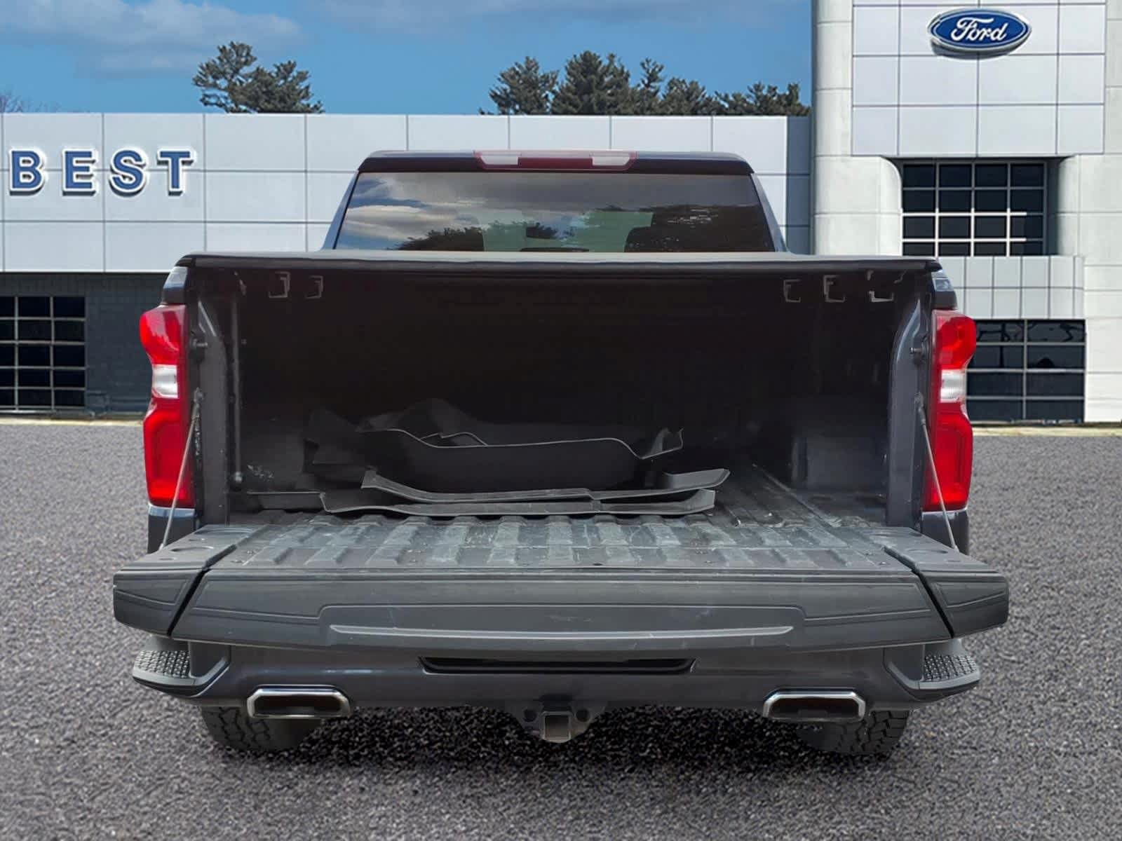 Used 2023 Chevrolet Silverado 1500 RST AWD/4WD image 6