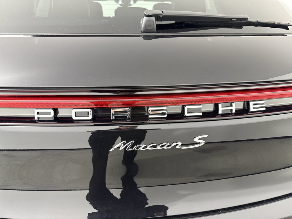 Used 2026 Porsche Macan S AWD/4WD image 19