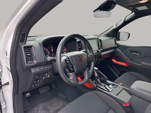 Used 2024 Nissan Frontier PRO-4X w/ Pro Convenience Package image 25