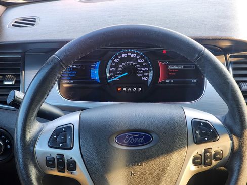 Used 2019 Ford Taurus SEL w/ Equipment Group 201A FWD image 11