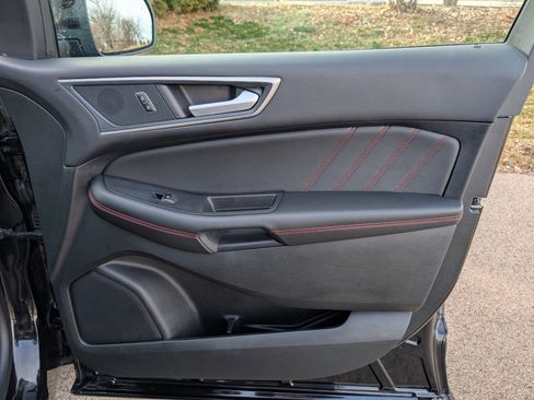 Used 2024 Ford Edge ST-Line image 35