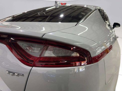 Used 2019 Kia Stinger GT1 image 14