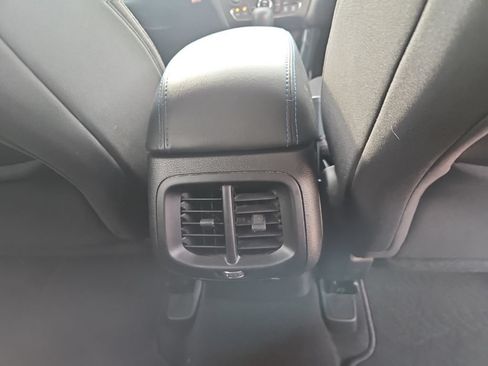 Used 2020 Jeep Cherokee Latitude AWD/4WD image 31