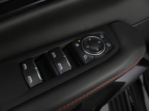New 2026 GMC Yukon AT4 Ultimate AWD/4WD image 19