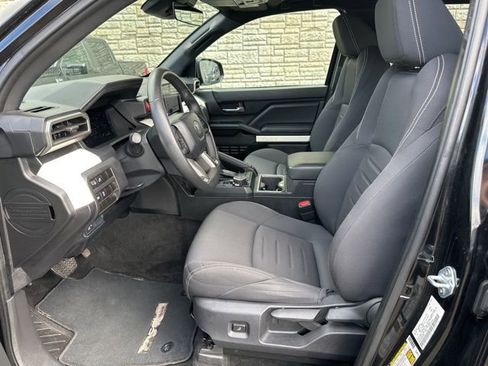 Used 2024 Toyota Tacoma TRD Sport image 14