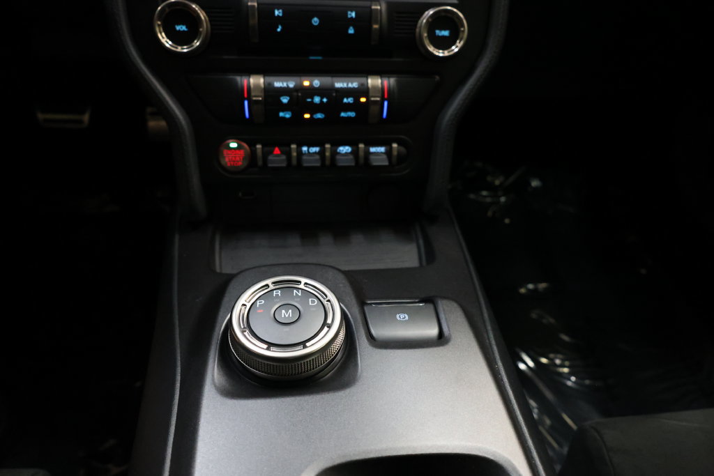 Used 2021 Ford Mustang Shelby GT500 w/ Technology Package RWD image 95