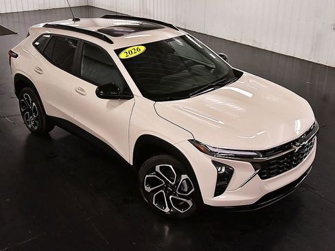 New 2026 Chevrolet Trax RS w/ Sunroof Package image 12