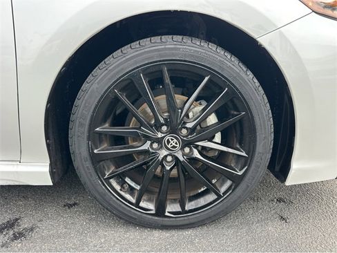 Used 2022 Toyota Camry XSE image 37