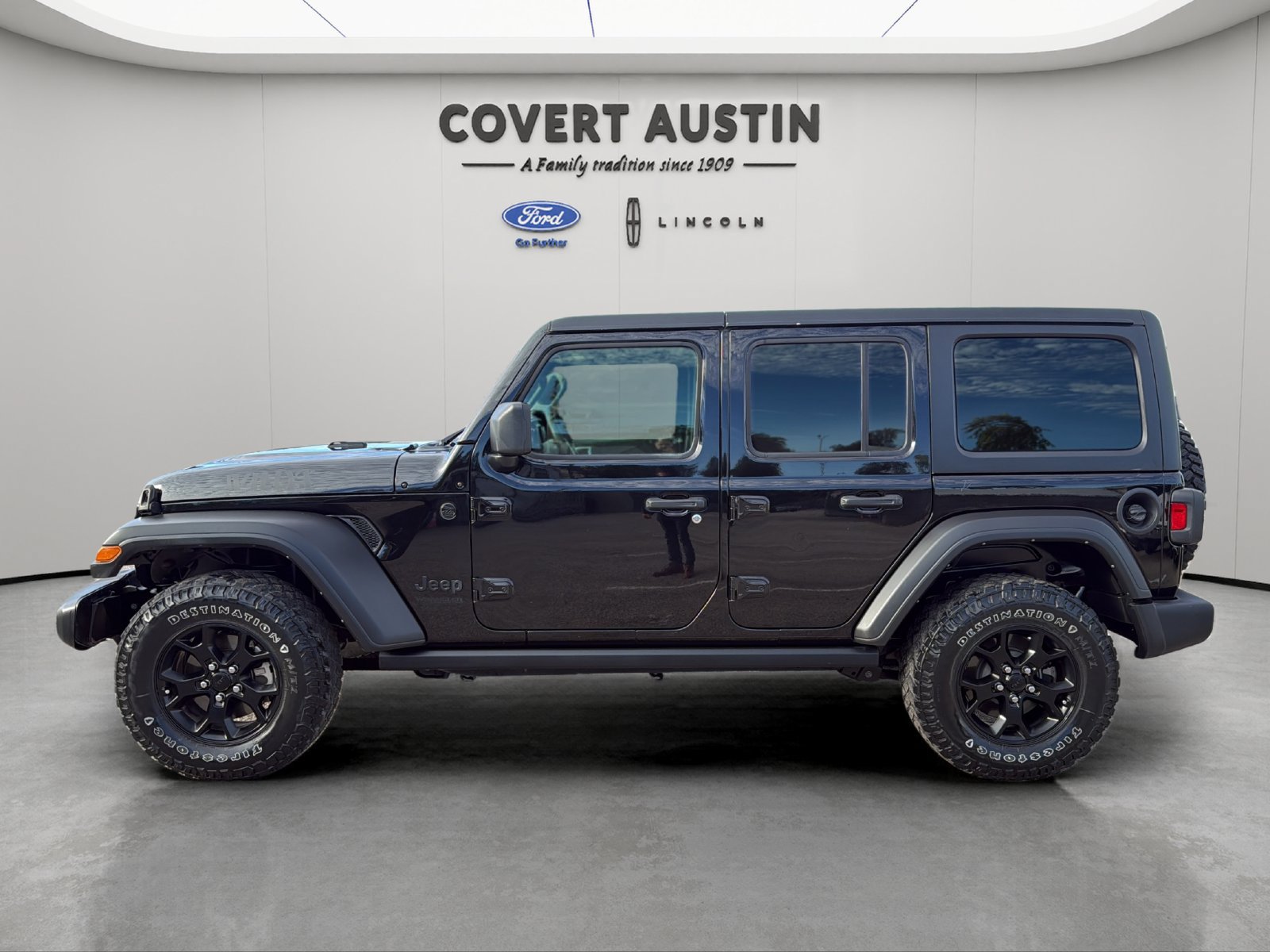 Used 2022 Jeep Wrangler Unlimited Sport AWD/4WD image 2