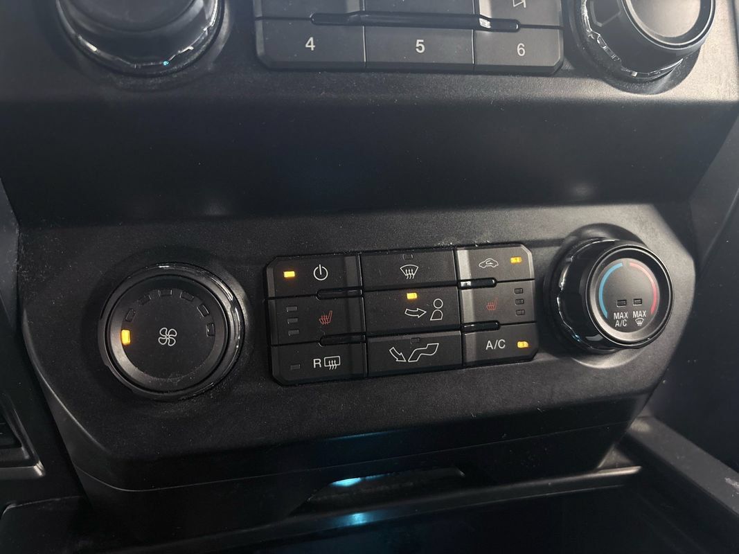 Used 2019 Ford F150 XLT w/ Equipment Group 302A Luxury AWD/4WD image 29