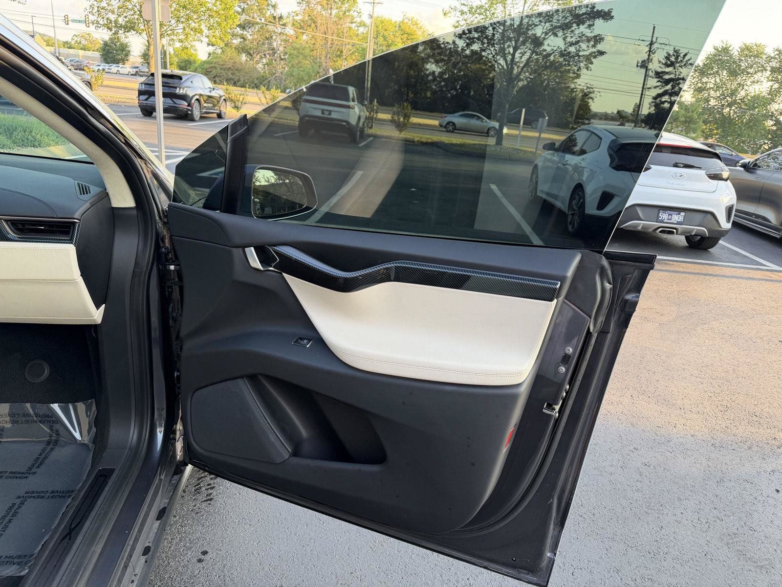 Used 2018 Tesla Model X 75D AWD/4WD image 18