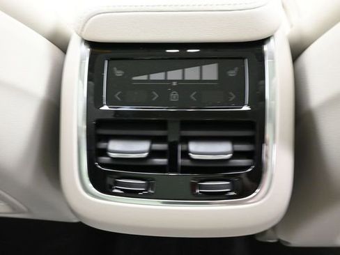 New 2026 Volvo XC60 B5 Ultra w/ Protection Package Premier AWD/4WD image 29