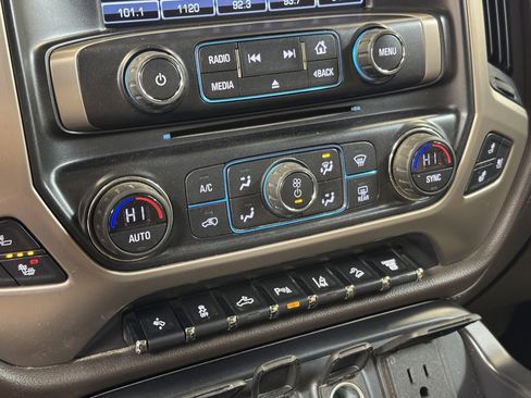 Used 2017 GMC Sierra 3500 Denali w/ Duramax Plus Package image 39