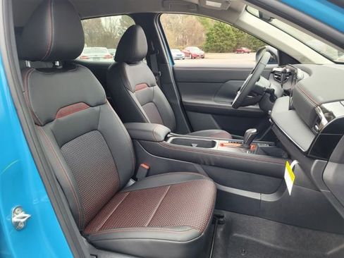 New 2026 Nissan Kicks SR w/ Cold Weather Package AWD/4WD image 10