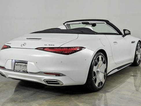 Used 2026 Mercedes-Benz Maybach SL 680 image 9