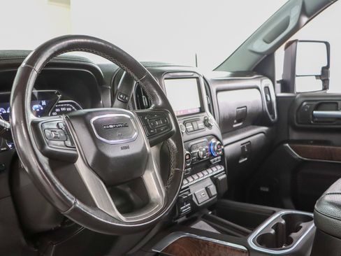 Used 2021 GMC Sierra 2500 Denali w/ Denali Ultimate Package AWD/4WD image 27