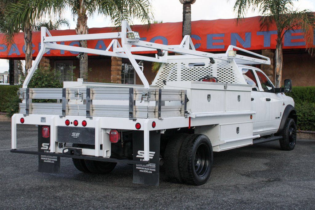 Used 2022 RAM 5500 Tradesman w/ Chrome Appearance Group AWD/4WD image 11