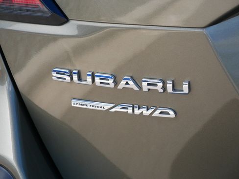 Used 2023 Subaru Outback Touring AWD/4WD image 6