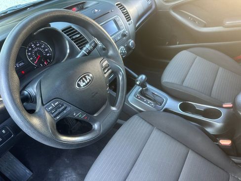 Used 2016 Kia Forte LX w/ LX Popular Plus Package image 9