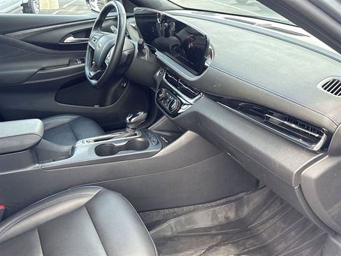 Certified 2024 Buick Envista Sport Touring w/ Convenience I Package FWD image 27