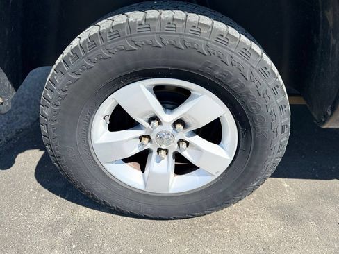 Used 2013 RAM 1500 Classic SLT AWD/4WD image 35