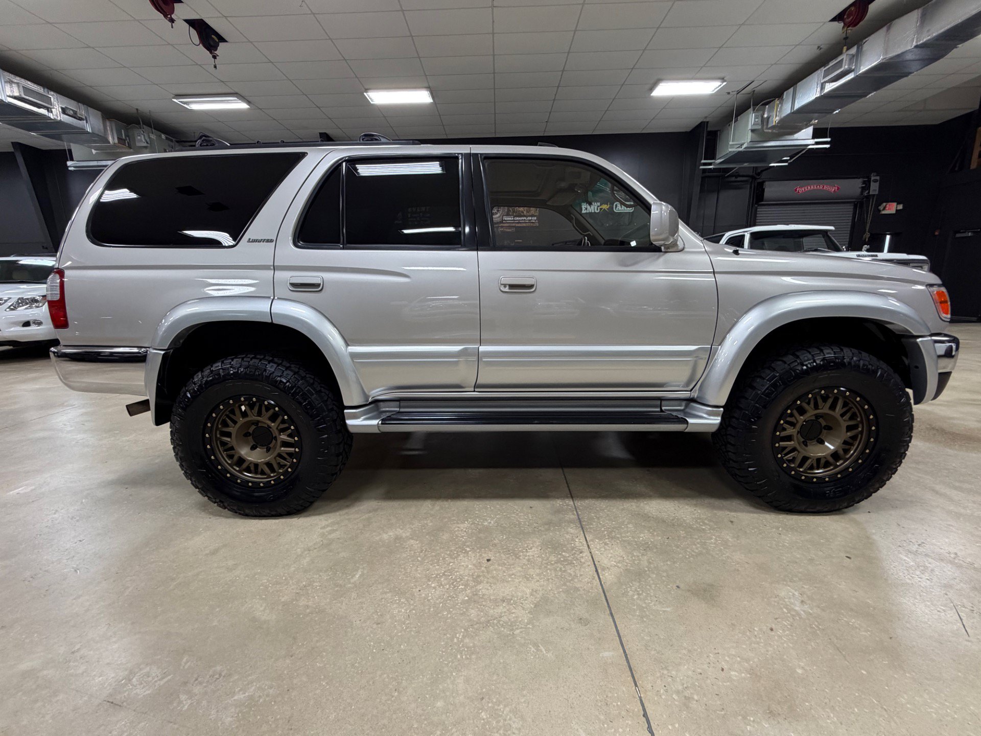 Used 1996 Toyota 4Runner Limited AWD/4WD image 30