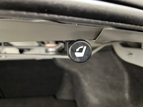 Used 2025 Nissan Altima 2.5 SR FWD image 36