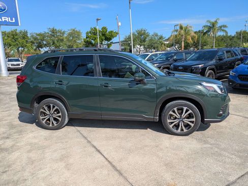 Certified 2023 Subaru Forester Limited AWD/4WD image 3