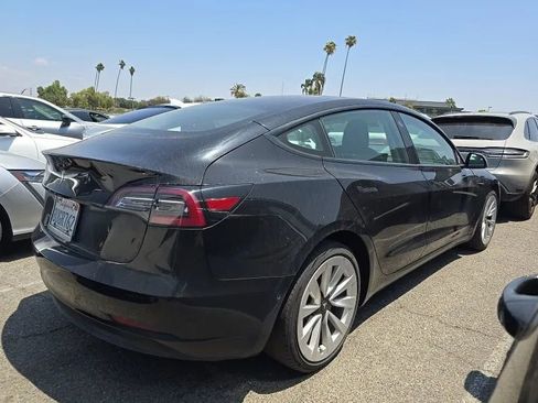 Used 2021 Tesla Model 3 Standard Range Plus RWD image 2
