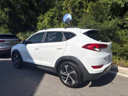 Used 2016 Hyundai Tucson Sport FWD image 2