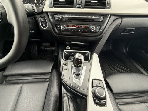 Used 2015 BMW 320i Sedan image 22