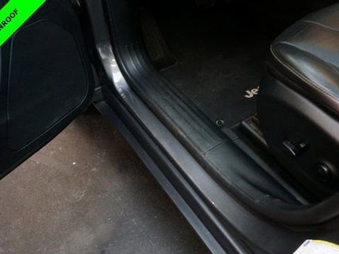 Used 2018 Jeep Cherokee Limited image 30