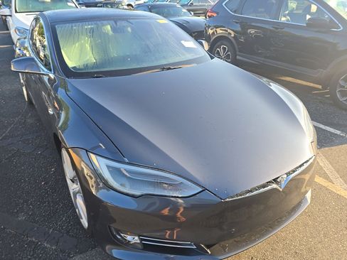 Used 2020 Tesla Model S Performance AWD/4WD image 13