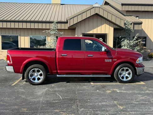Used 2014 RAM 1500 Laramie w/ Convenience Group AWD/4WD image 9