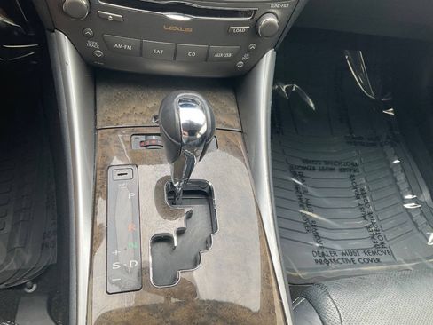Used 2011 Lexus IS 250 w/ Premium Pkg Value Edition RWD image 19