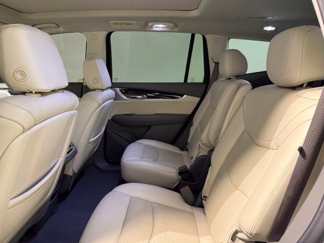 Used 2021 Cadillac XT6 Premium Luxury AWD/4WD image 26