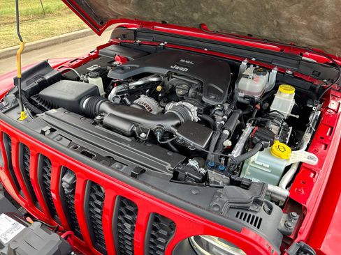 Used 2021 Jeep Gladiator Rubicon AWD/4WD image 26