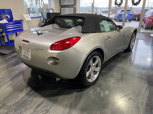 Used 2008 Pontiac Solstice Convertible w/ Premium Package image 6