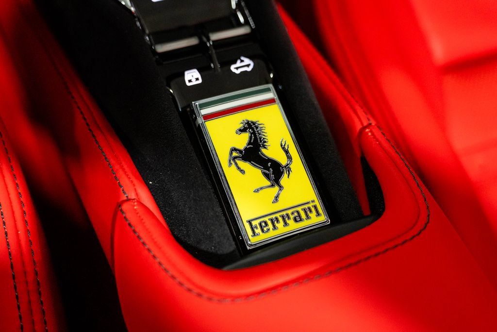 Used 2024 Ferrari SF90 Spider AWD/4WD image 68