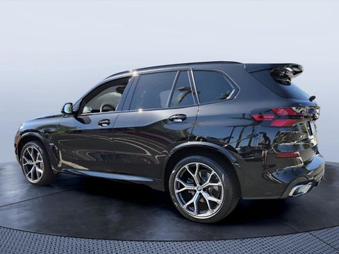Certified 2026 BMW X5 sDrive40i w/ M Sport Package RWD image 4