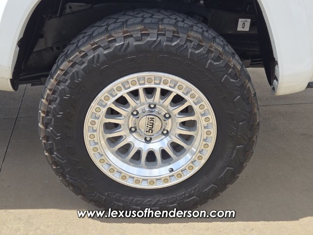 Used 2022 Toyota Tacoma SR5 AWD/4WD image 10