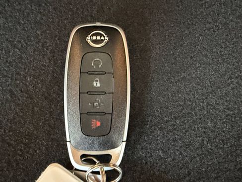Used 2026 Nissan Kicks SR FWD image 28