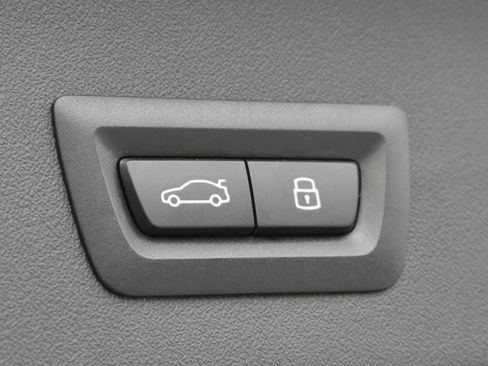 Used 2025 BMW X3 xDrive30i image 34