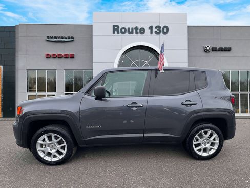 Used 2023 Jeep Renegade Latitude image 5