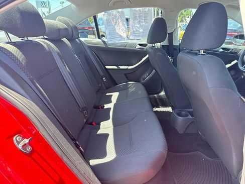 Used 2013 Volkswagen Jetta S FWD image 10