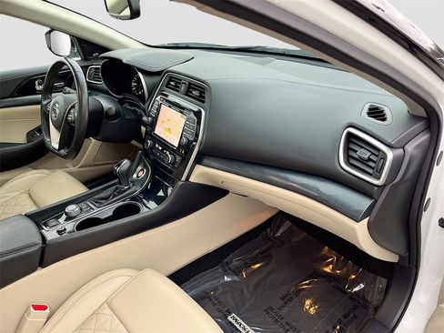 Used 2022 Nissan Maxima Platinum w/ Sport Mat Group image 30