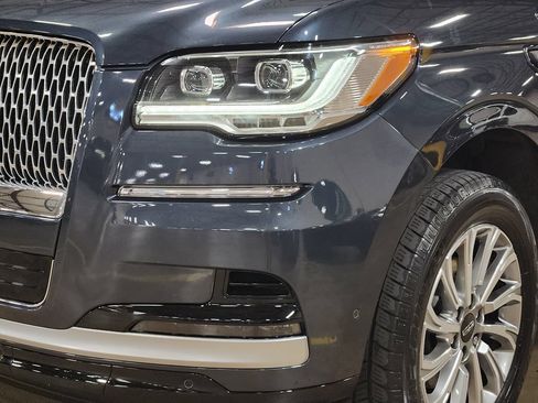 Used 2024 Lincoln Navigator Premiere AWD/4WD image 13