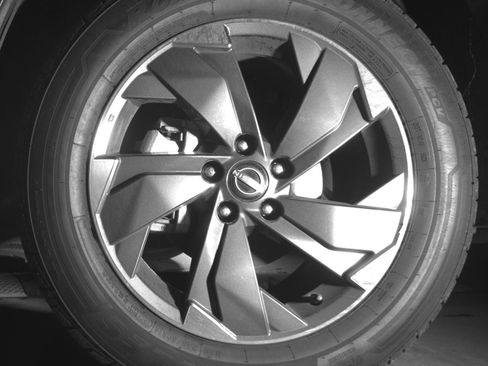 Used 2025 Nissan Rogue SV FWD image 9